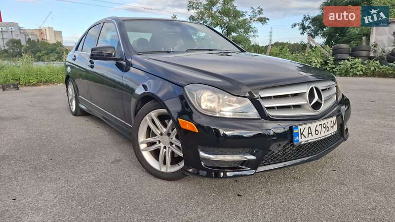 Mercedes-Benz C-Class 2012