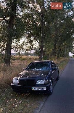 Седан Mercedes-Benz C-Class 1997 в Киеве