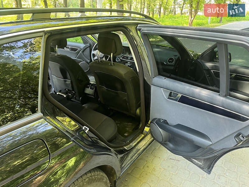 Универсал Mercedes-Benz C-Class 2013 в Жовкве