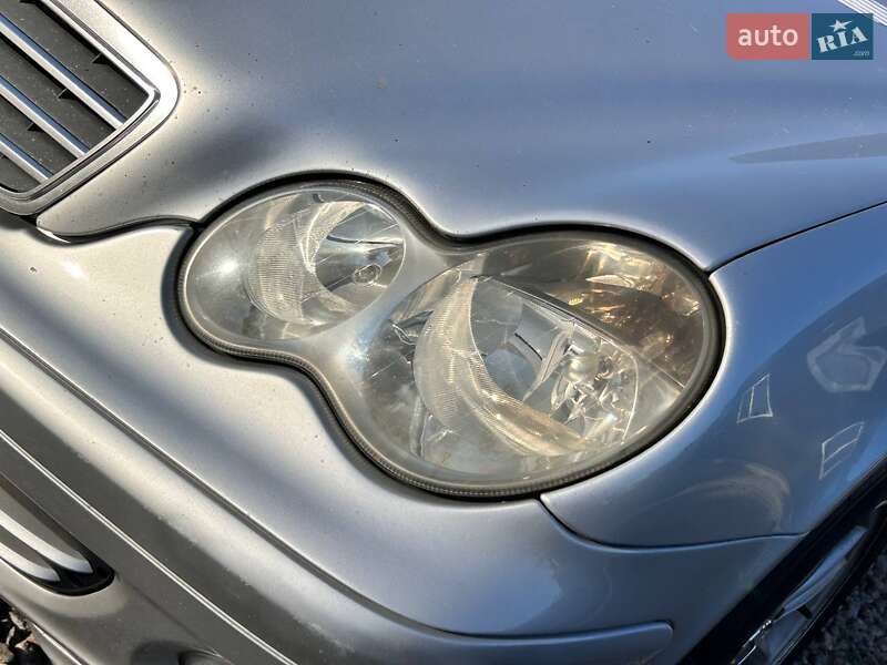 Универсал Mercedes-Benz C-Class 2004 в Одессе