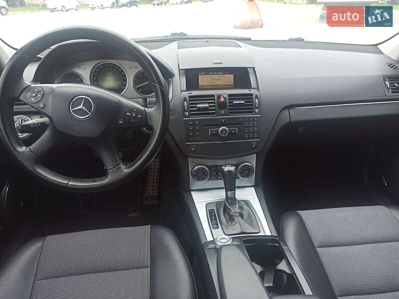 Седан Mercedes-Benz C-Class 2008 в Тыврове