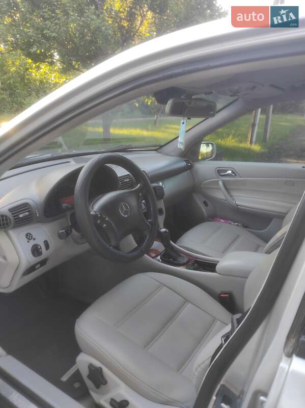 Седан Mercedes-Benz C-Class 2000 в Умани