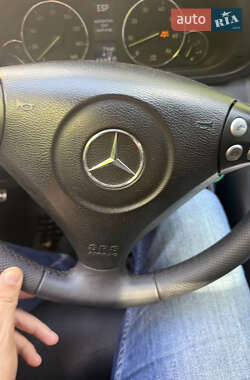 Седан Mercedes-Benz C-Class 2005 в 