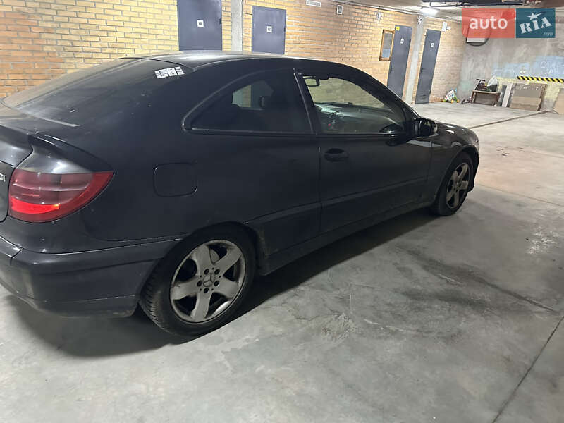 Купе Mercedes-Benz C-Class 2001 в Львові