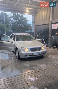 Седан Mercedes-Benz C-Class 2000 в 