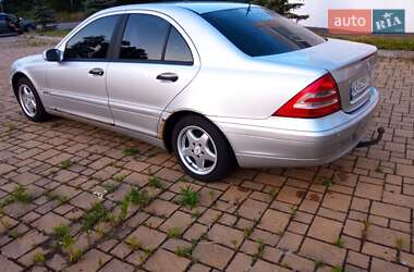 Седан Mercedes-Benz C-Class 2000 в 