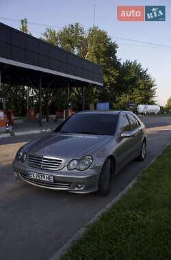 Седан Mercedes-Benz C-Class 2005 в Полонному