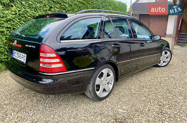 Универсал Mercedes-Benz C-Class 2004 в 