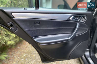 Универсал Mercedes-Benz C-Class 2004 в 