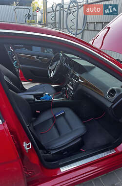 Седан Mercedes-Benz C-Class 2011 в 