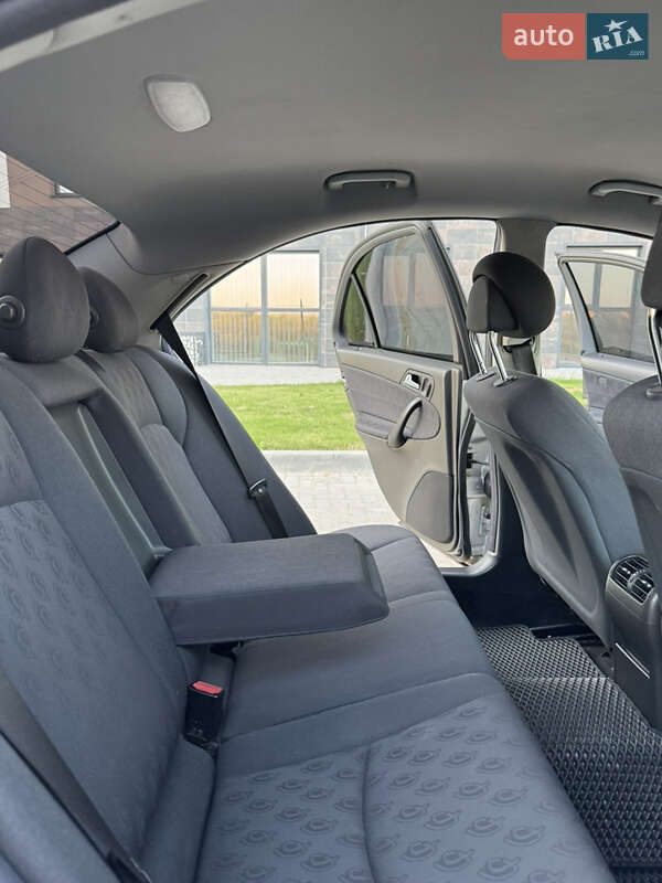 Седан Mercedes-Benz C-Class 2003 в Луцьку фото 21 Седан Mercedes-Benz C-Class 2003 в Луцьку