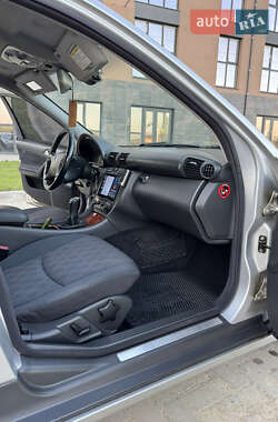 Седан Mercedes-Benz C-Class 2003 в 