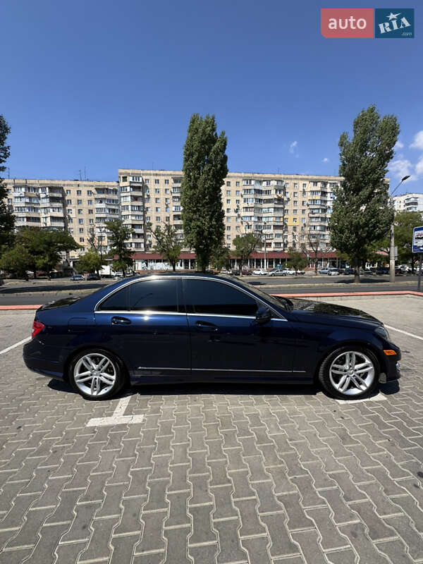 Седан Mercedes-Benz C-Class 2014 в Одесі