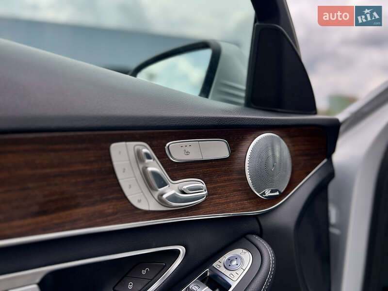 Седан Mercedes-Benz C-Class 2020 в Киеве