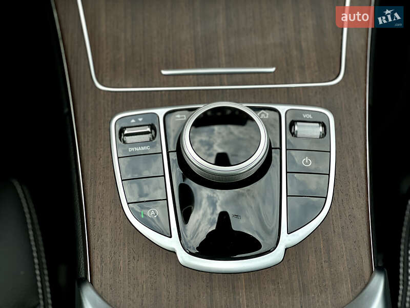 Седан Mercedes-Benz C-Class 2020 в Киеве