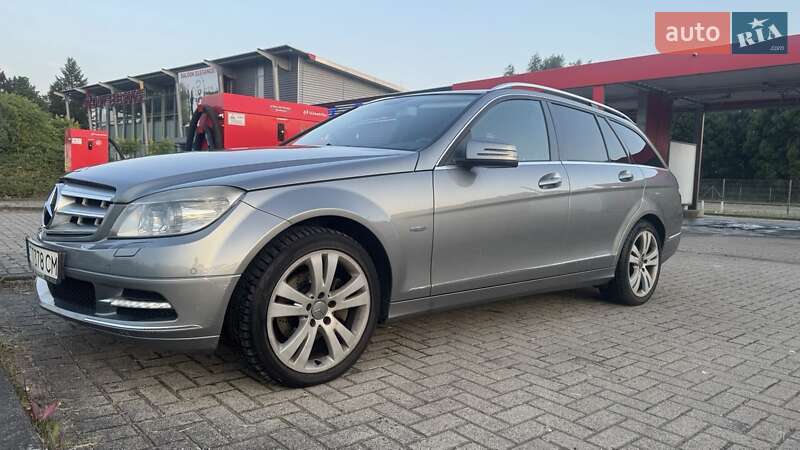 Универсал Mercedes-Benz C-Class 2010 в Надворной