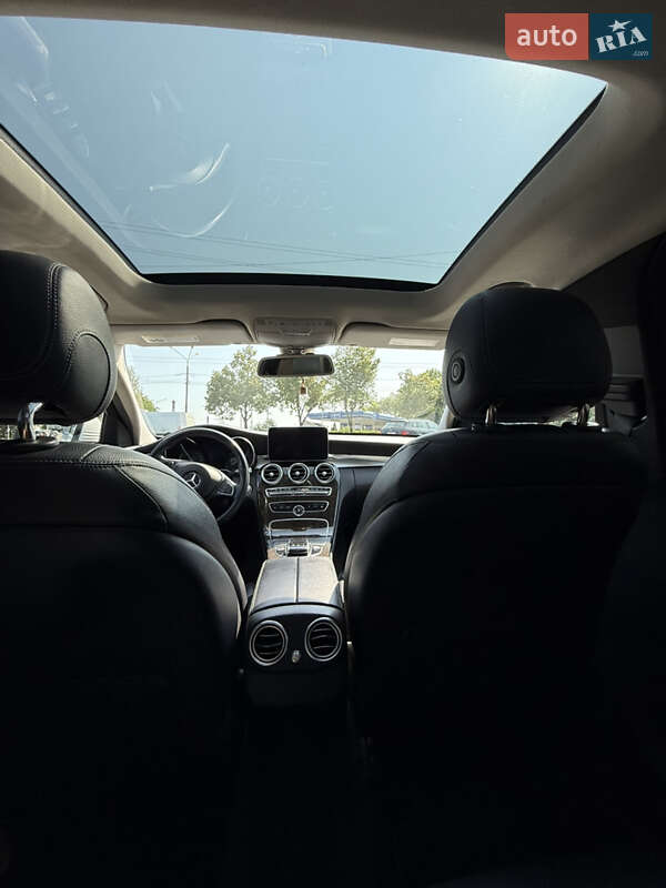 Седан Mercedes-Benz C-Class 2015 в Львове