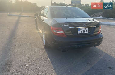 Седан Mercedes-Benz C-Class 2013 в 
