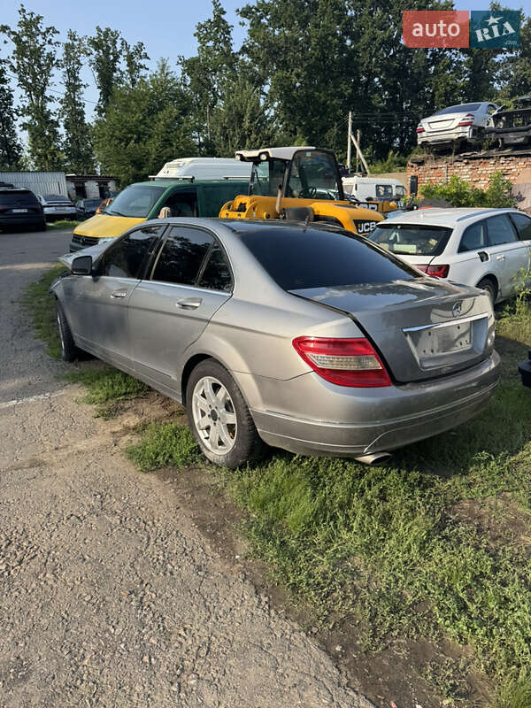 Седан Mercedes-Benz C-Class 2008 в Умани