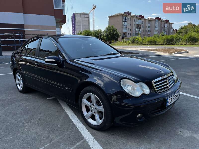 Mercedes-Benz C-Class 2006