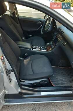Седан Mercedes-Benz C-Class 2006 в 