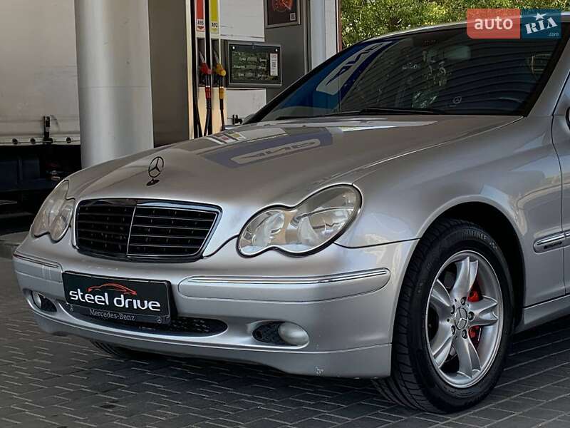 Mercedes-Benz C-Class 2003