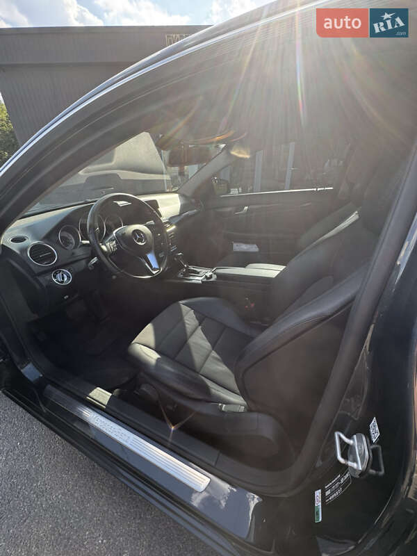 Купе Mercedes-Benz C-Class 2011 в Вінниці фото 10 Купе Mercedes-Benz C-Class 2011 в Вінниці