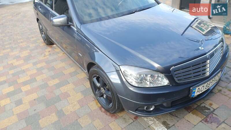 Универсал Mercedes-Benz C-Class 2010 в Ужгороде фото 4 Универсал Mercedes-Benz C-Class 2010 в Ужгороде