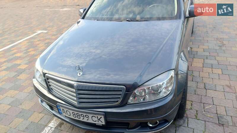 Универсал Mercedes-Benz C-Class 2010 в Ужгороде фото 8 Универсал Mercedes-Benz C-Class 2010 в Ужгороде