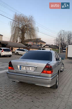 Седан Mercedes-Benz C-Class 2000 в 