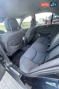 Седан Mercedes-Benz C-Class 2000 в 