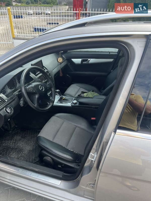 Универсал Mercedes-Benz C-Class 2008 в Ивано-Франковске