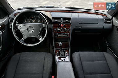 Седан Mercedes-Benz C-Class 1996 в 