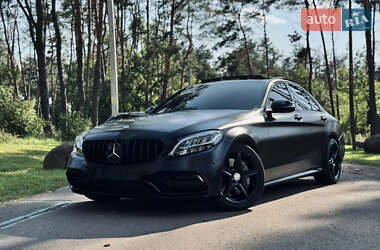 Седан Mercedes-Benz C-Class 2015 в Киеве