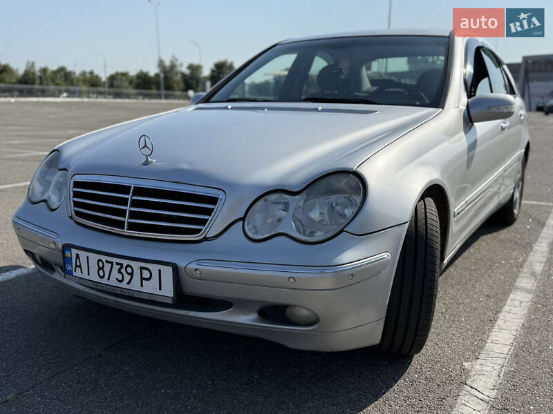 Седан Mercedes-Benz C-Class 2003 в Киеве фото 3 Седан Mercedes-Benz C-Class 2003 в Киеве
