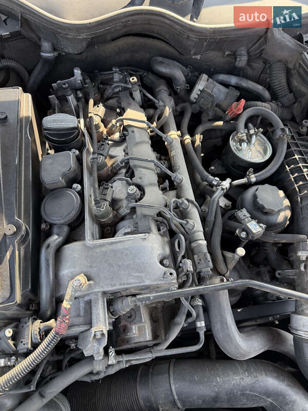 Седан Mercedes-Benz C-Class 2003 в Киеве фото 23 Седан Mercedes-Benz C-Class 2003 в Киеве