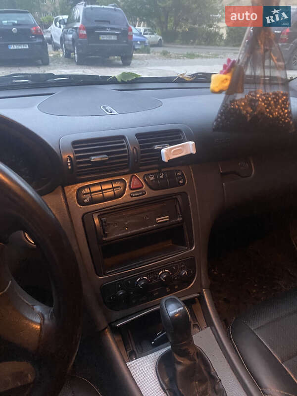 Седан Mercedes-Benz C-Class 2001 в Киеве фото 9 Седан Mercedes-Benz C-Class 2001 в Киеве