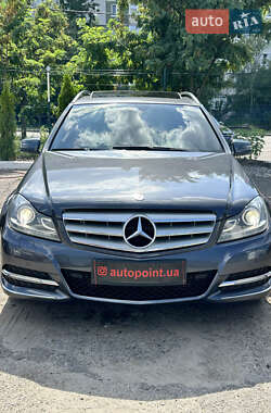 Універсал Mercedes-Benz C-Class 2012 в Сумах