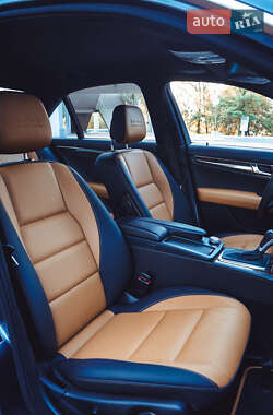 Седан Mercedes-Benz C-Class 2008 в Одессе