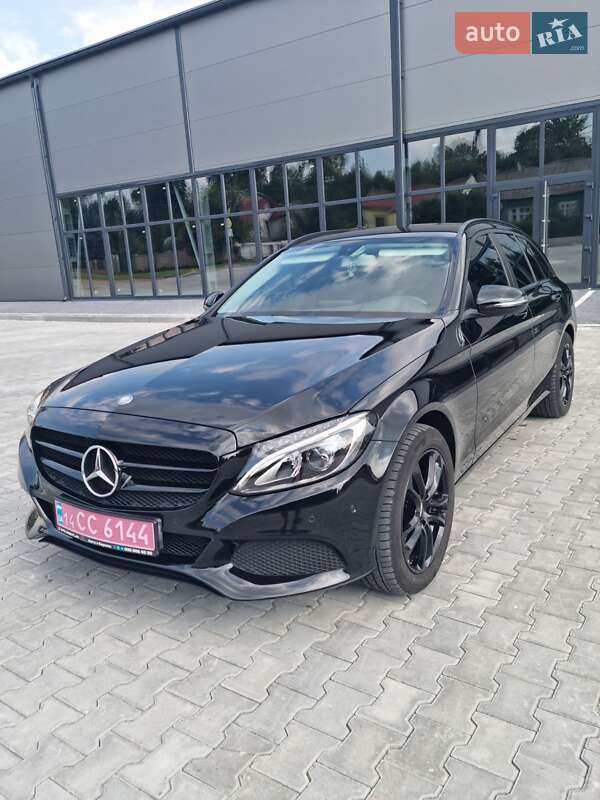 Универсал Mercedes-Benz C-Class 2015 в 