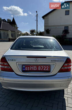 Седан Mercedes-Benz C-Class 2005 в 
