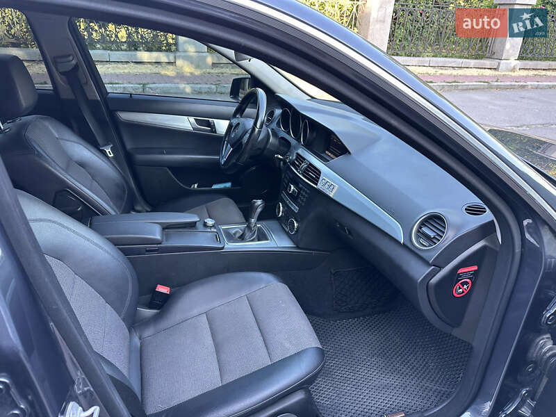 Седан Mercedes-Benz C-Class 2013 в Киеве