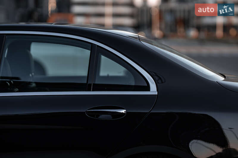 Седан Mercedes-Benz C-Class 2019 в Києві