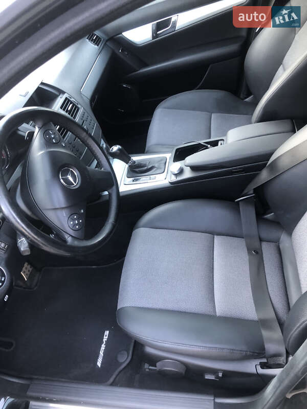 Универсал Mercedes-Benz C-Class 2009 в Луцке фото 17 Универсал Mercedes-Benz C-Class 2009 в Луцке
