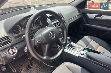 Седан Mercedes-Benz C-Class 2011 в 
