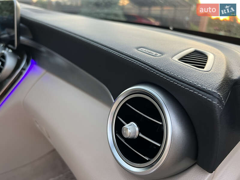 Кабриолет Mercedes-Benz C-Class 2019 в Киеве