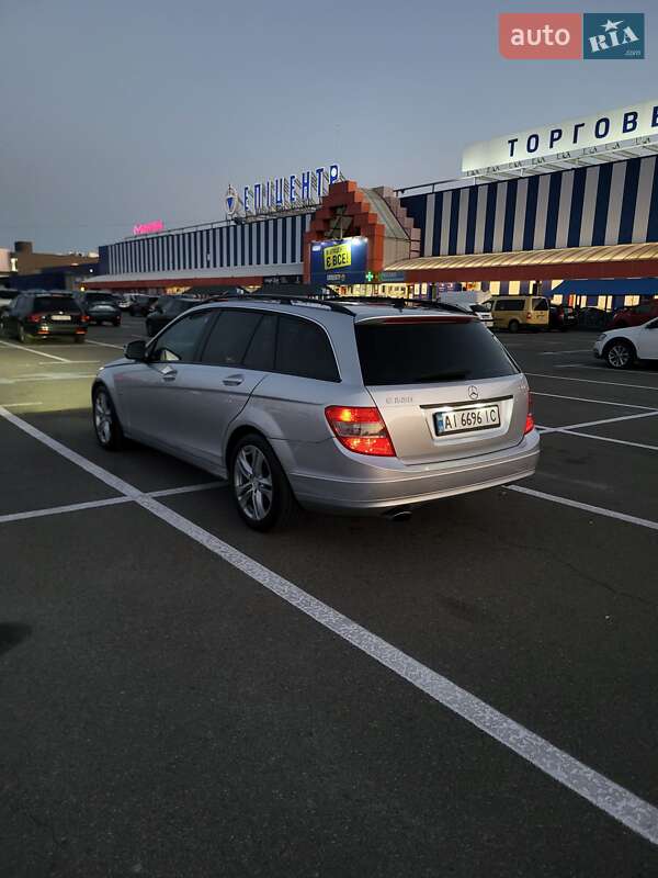 Универсал Mercedes-Benz C-Class 2008 в Киеве