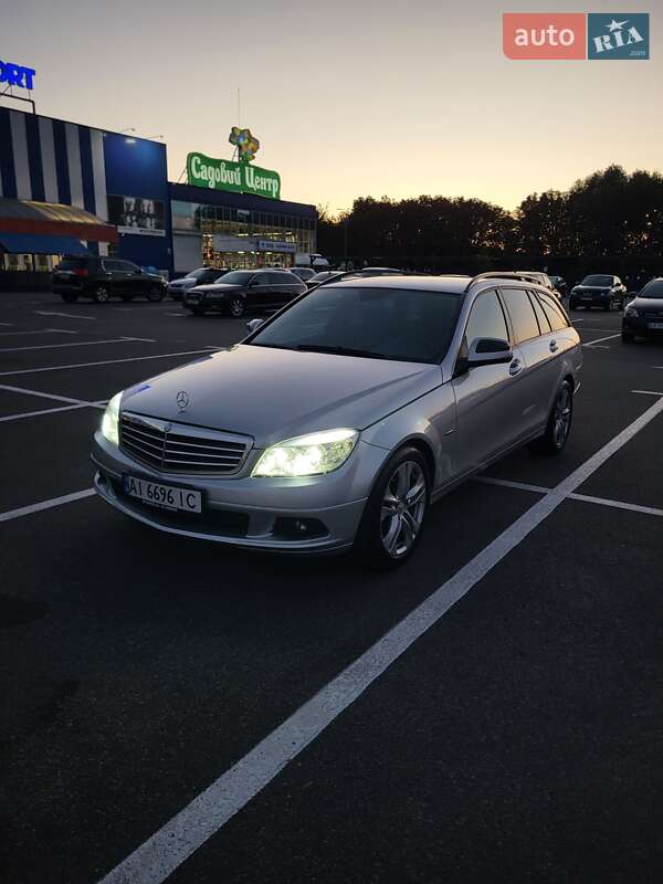 Универсал Mercedes-Benz C-Class 2008 в Киеве