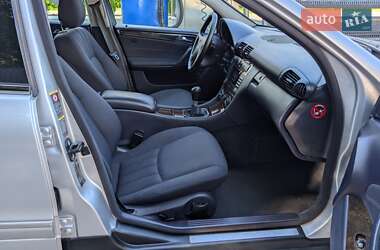 Седан Mercedes-Benz C-Class 2004 в 