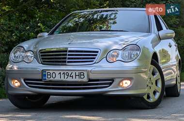 Седан Mercedes-Benz C-Class 2004 в Тернополі